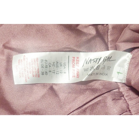 Womens Nasty Gal Ruffled Blush Color Shorts Sz 8 - Picture 2 of 4